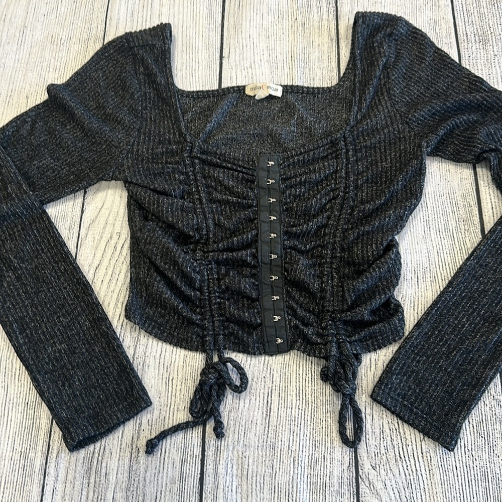 moa moa • Grey Ribbed Cropped Sweater • Sz M - Picture 7 of 8